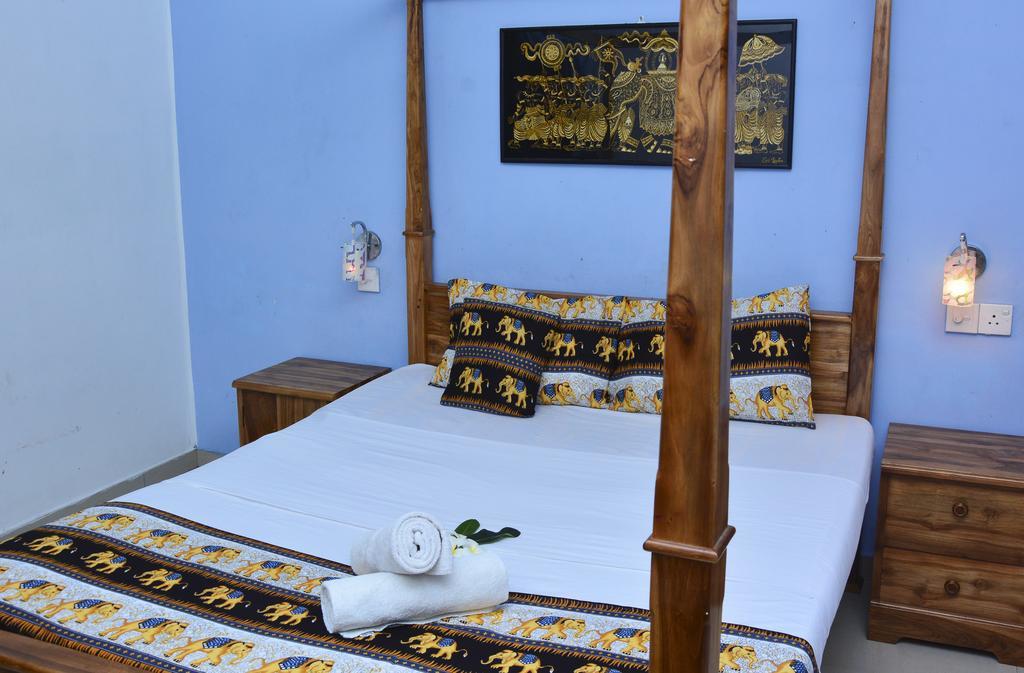 Golden Lodge Тангале Екстериор снимка
