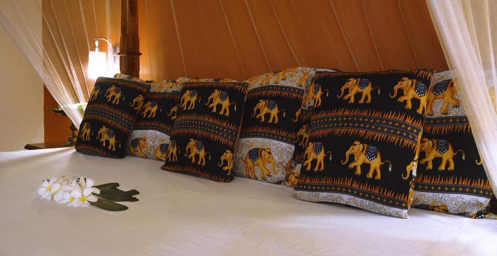 Golden Lodge Тангале Стая снимка