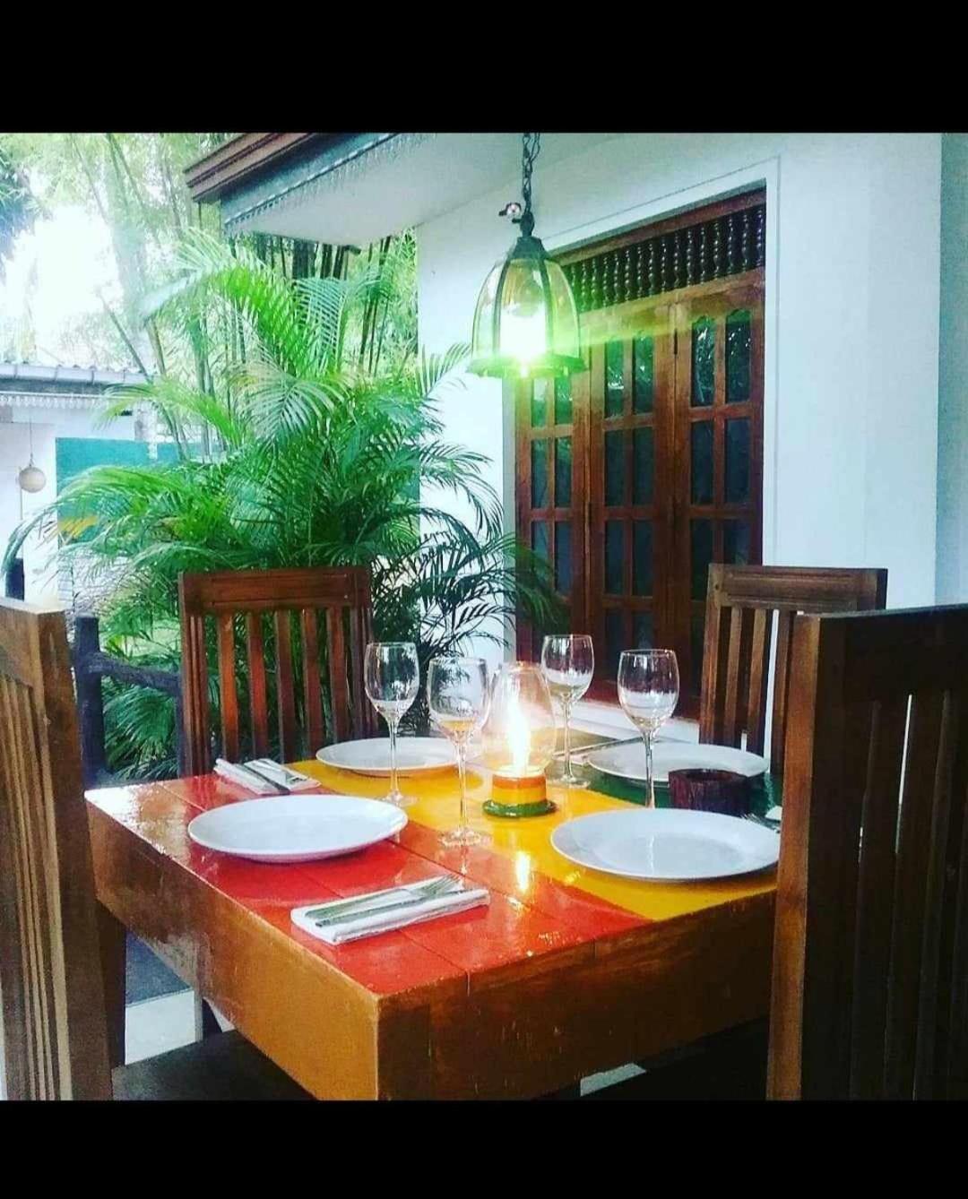 Golden Lodge Тангале Екстериор снимка