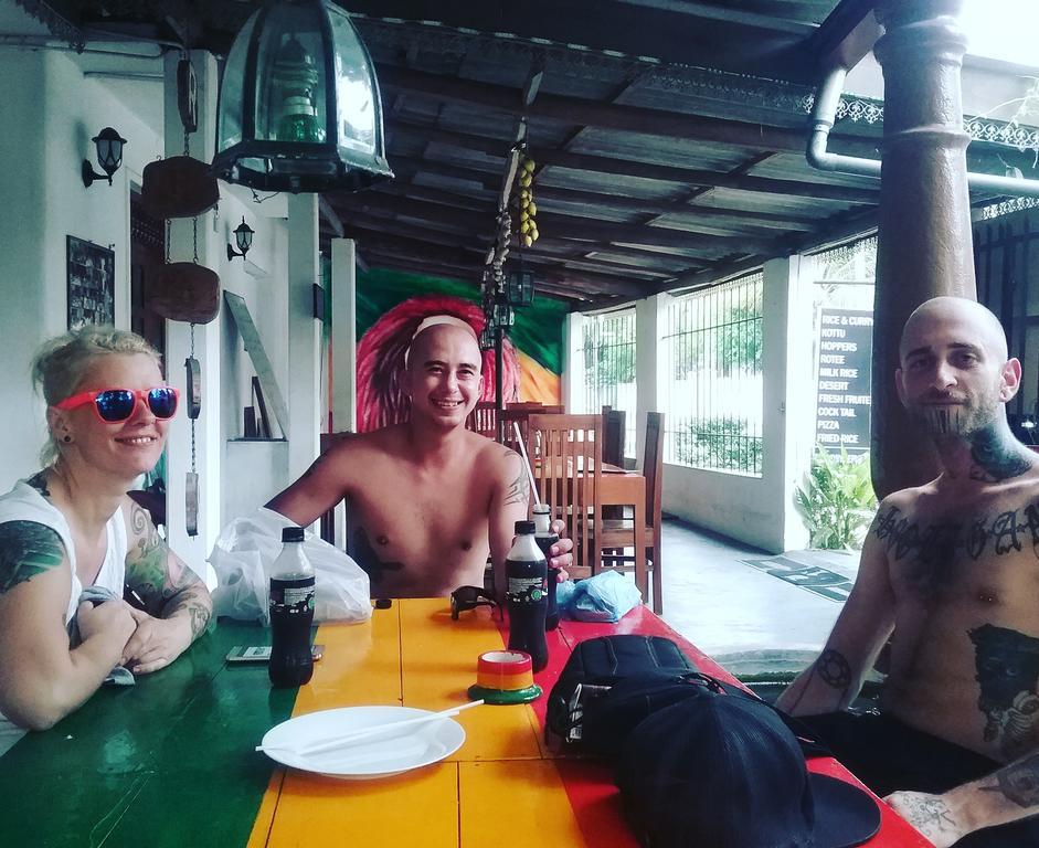 Golden Lodge Тангале Екстериор снимка