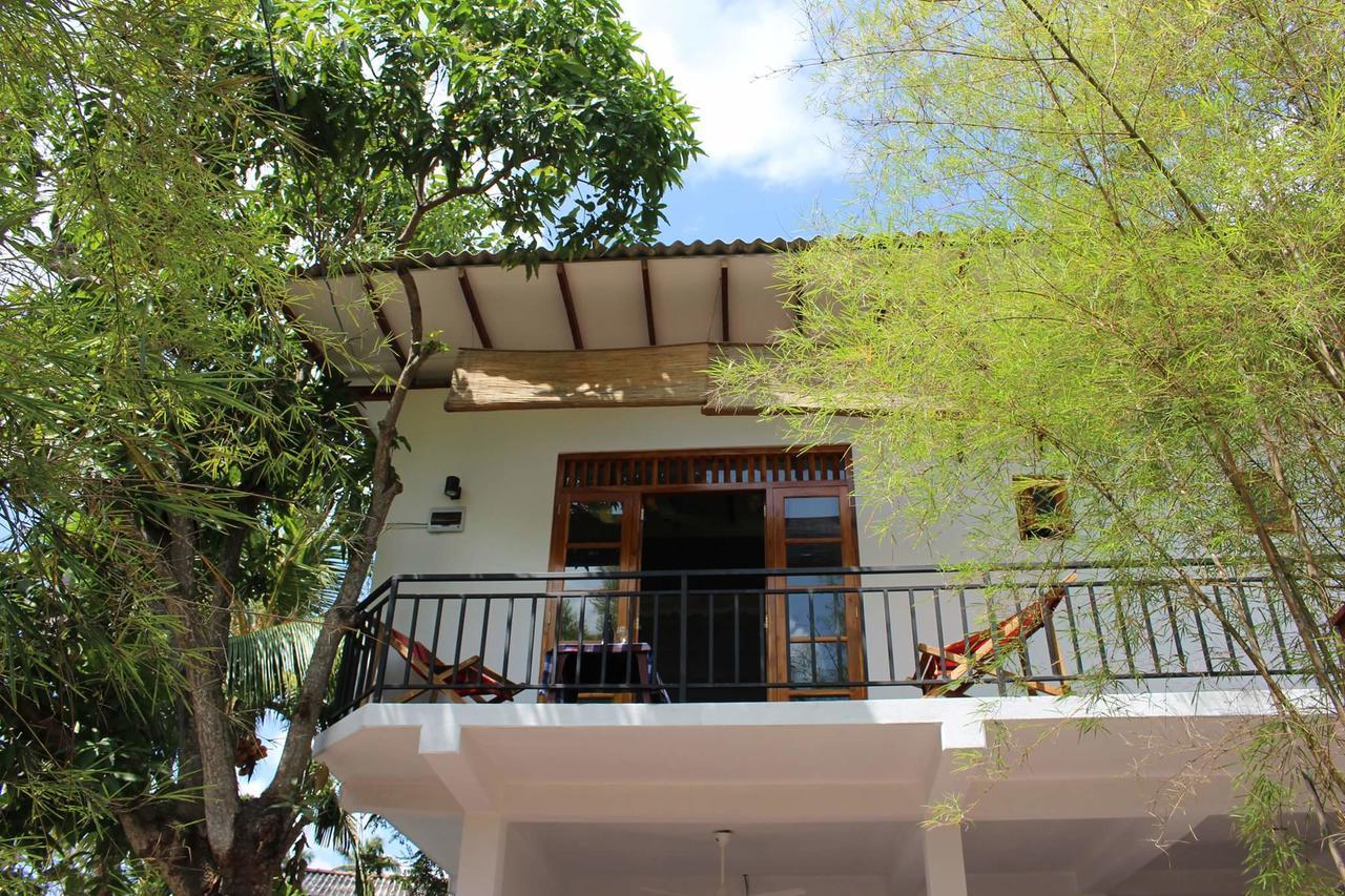 Golden Lodge Тангале Екстериор снимка