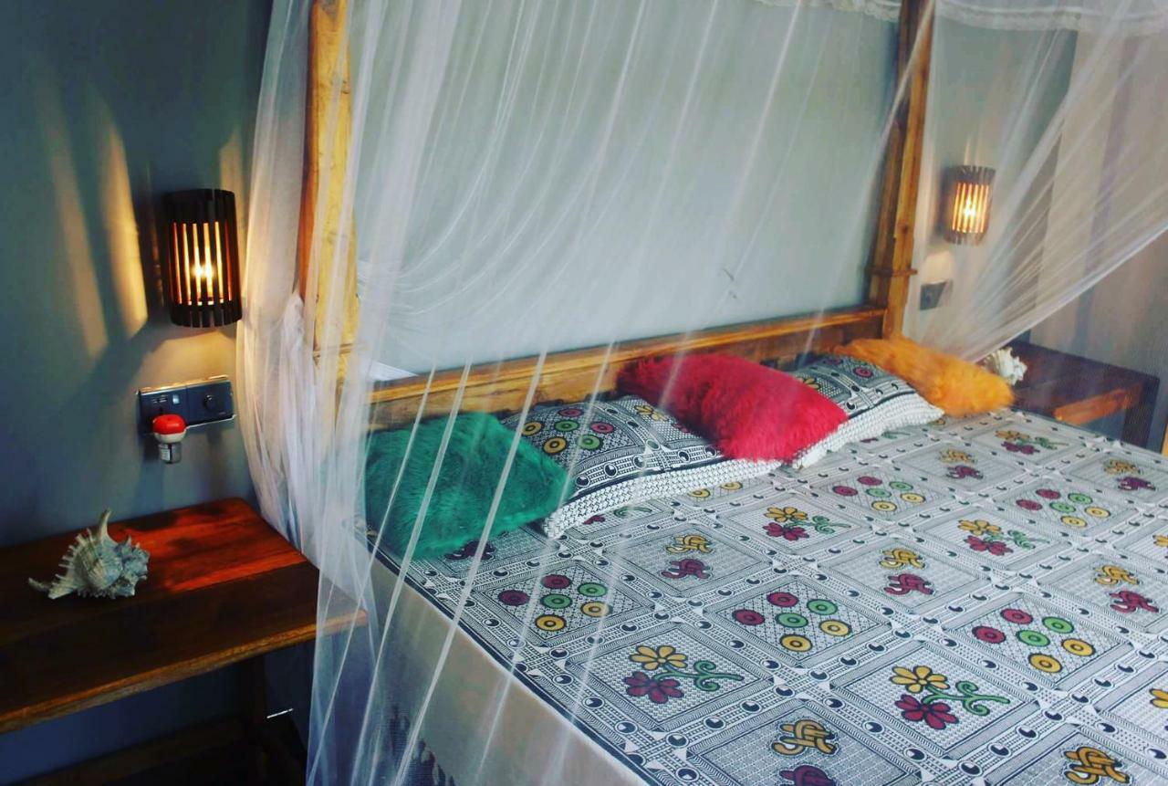 Golden Lodge Тангале Екстериор снимка