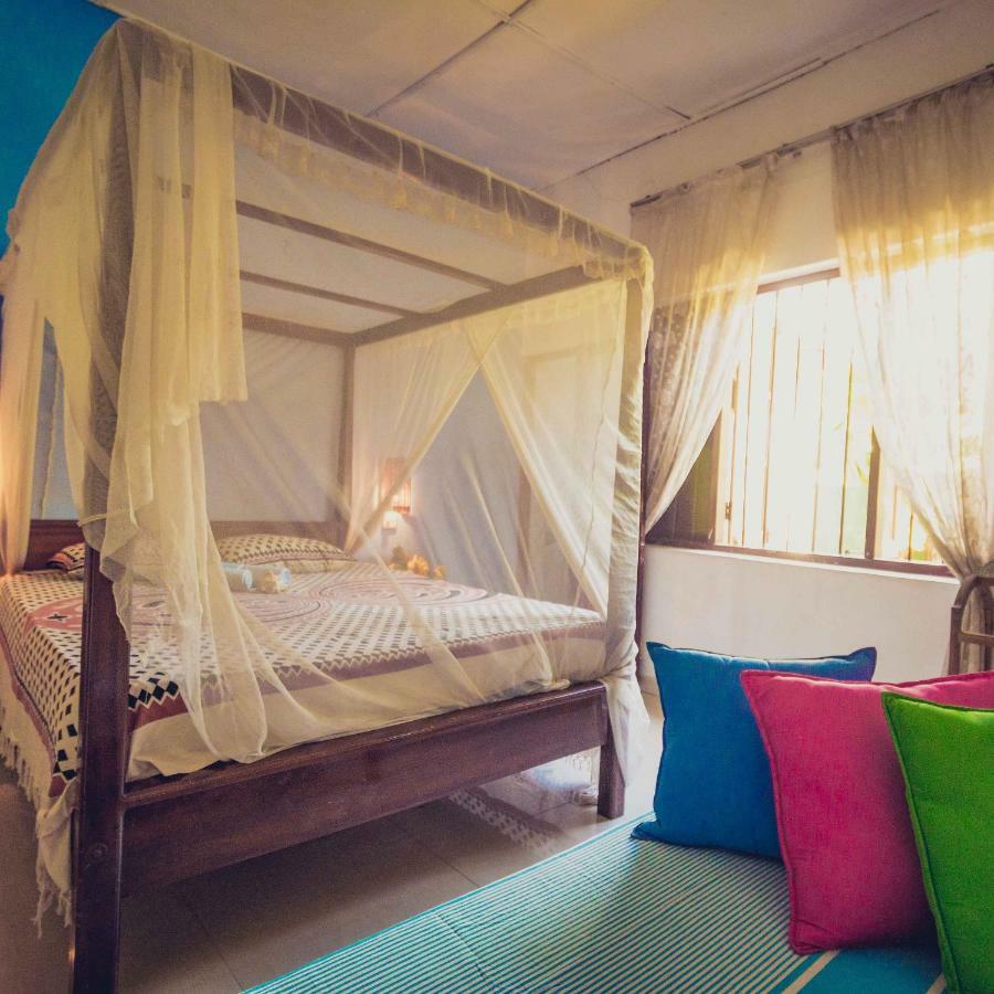 Golden Lodge Тангале Екстериор снимка