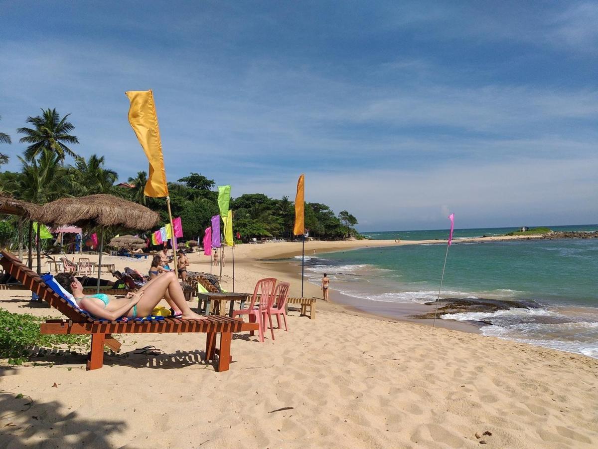 Golden Lodge Тангале Екстериор снимка